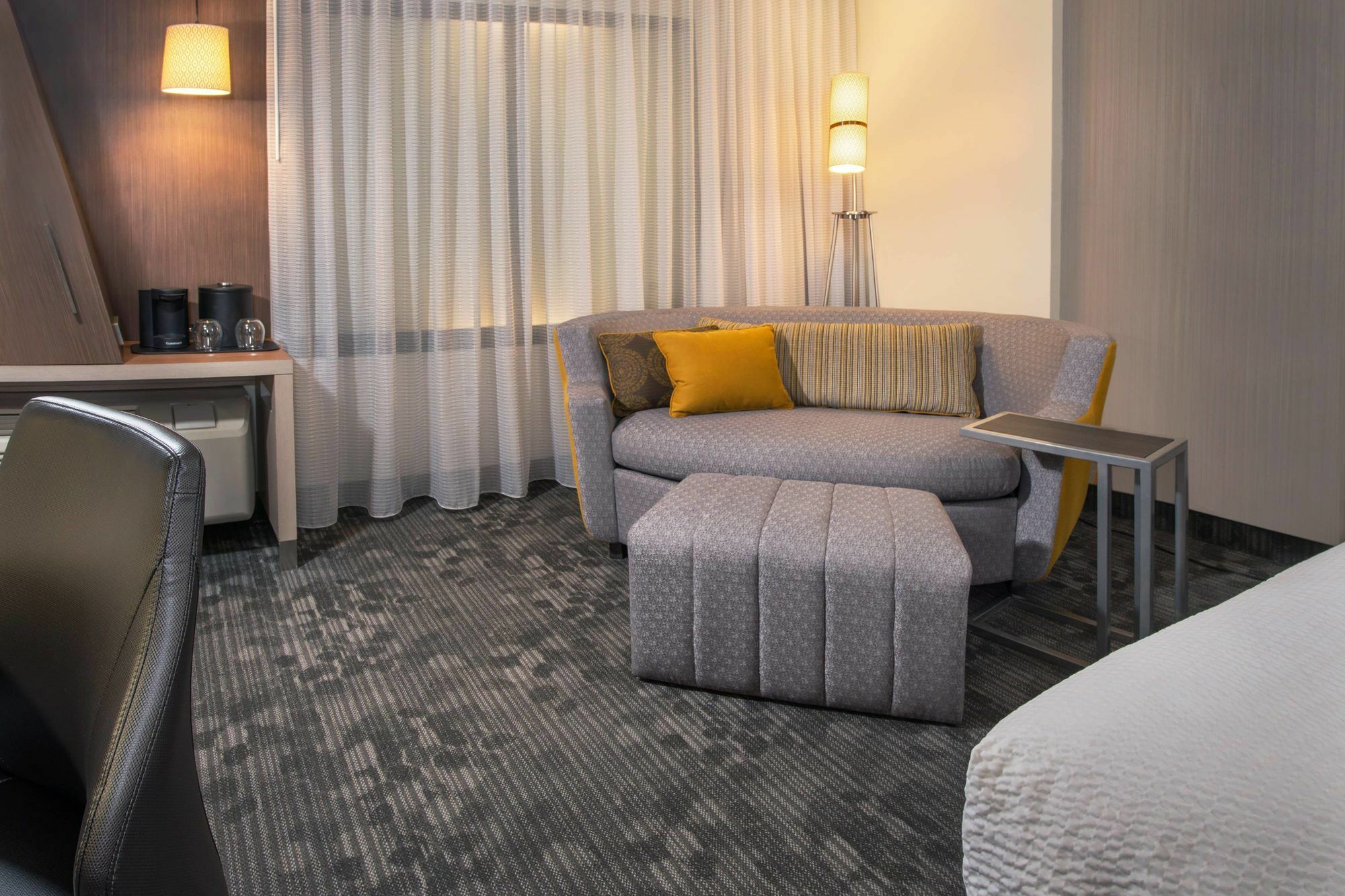Courtyard By Marriott Schenectady At Mohawk Harbor Hotel Екстериор снимка